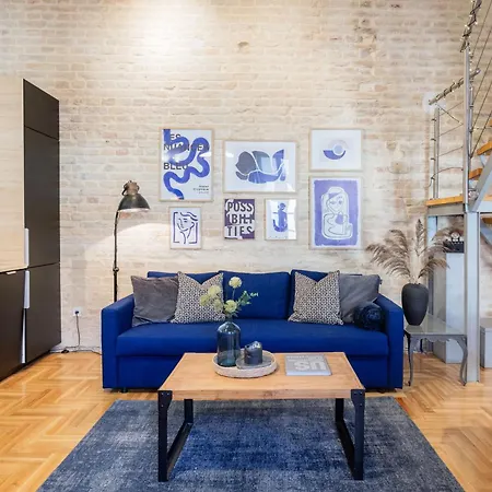 Apartmán Historic Penthouse With Sauna & Jacuzzi @downtown