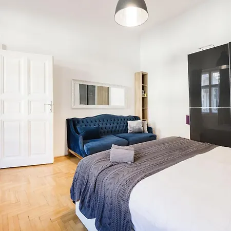 Historic Penthouse With Sauna & Jacuzzi @downtown Budapešť